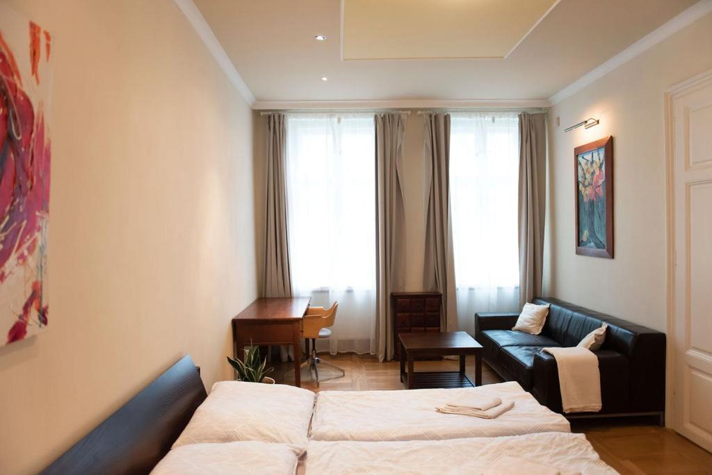 velký apartmán  Bratislava Exterior foto