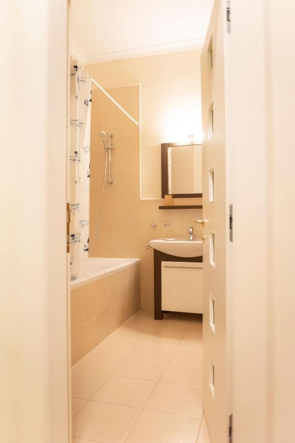 velký apartmán  Bratislava Exterior foto