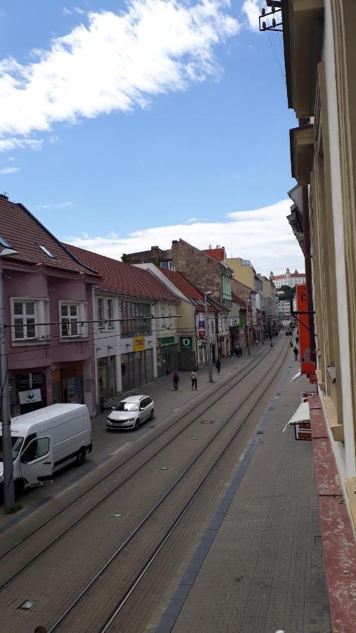 velký apartmán  Bratislava Exterior foto